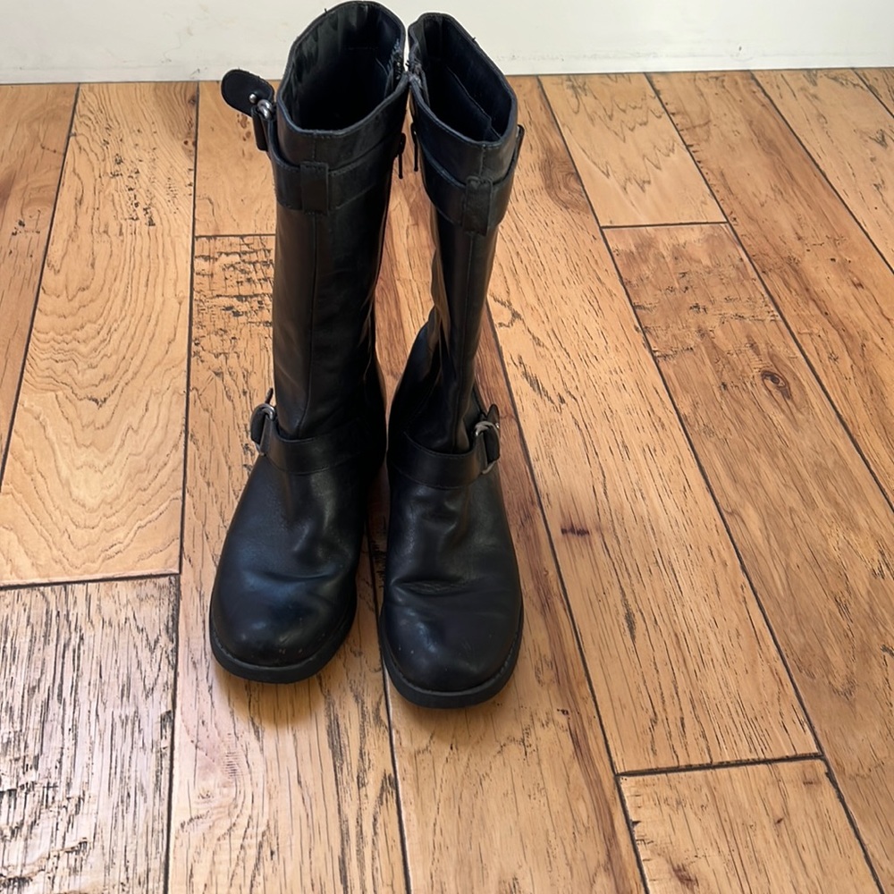 Reaction by Keneth Cole boots